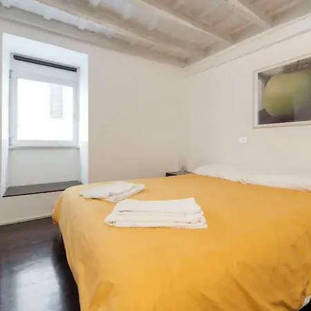 Fiori Flat Apartment